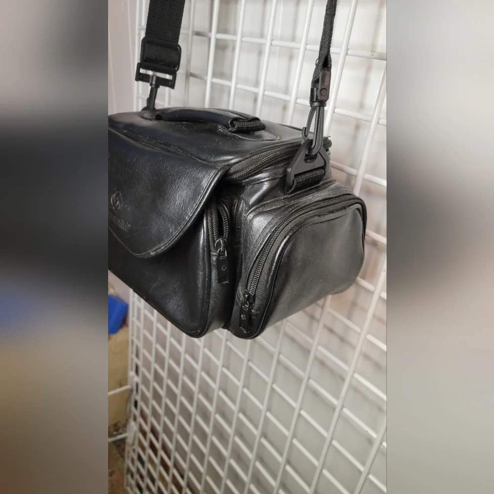 Samsonite Black Leather Men's Bag
